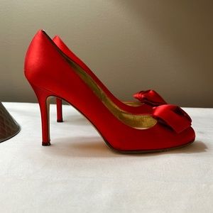 Kate Spade New York red satin dress heels 9 round toe